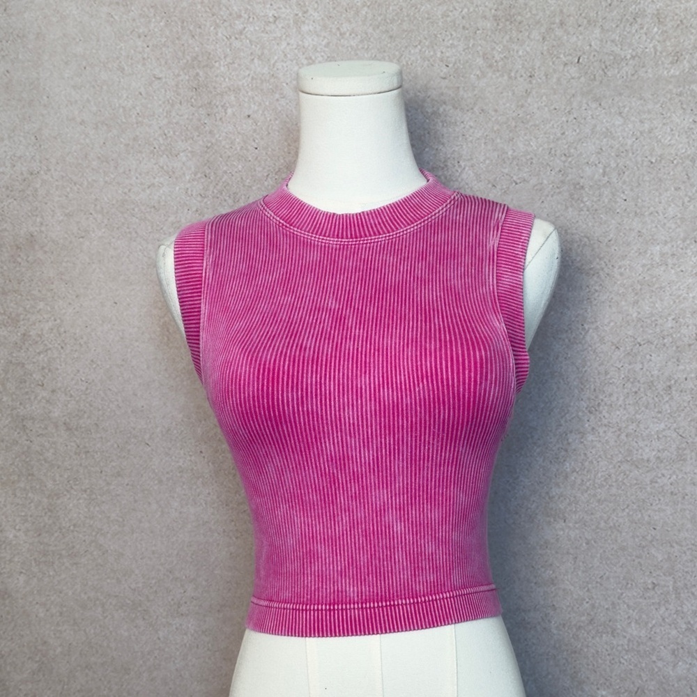 Zenana Outfitters Fuchsia Ribbed Crop Top Stretchy Fit